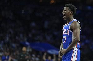 赢4场其中3场是大逆转!埃奇库姆:我们阵容深厚而且全心投入