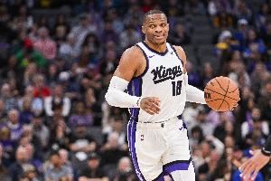 无保障底薪打成全明星!威少连续第三场比赛砍下20+